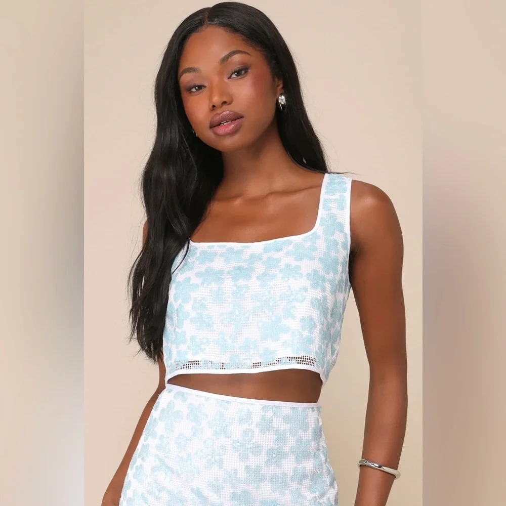 Lulus White Blue Sequin Floral Cropped Tank Top